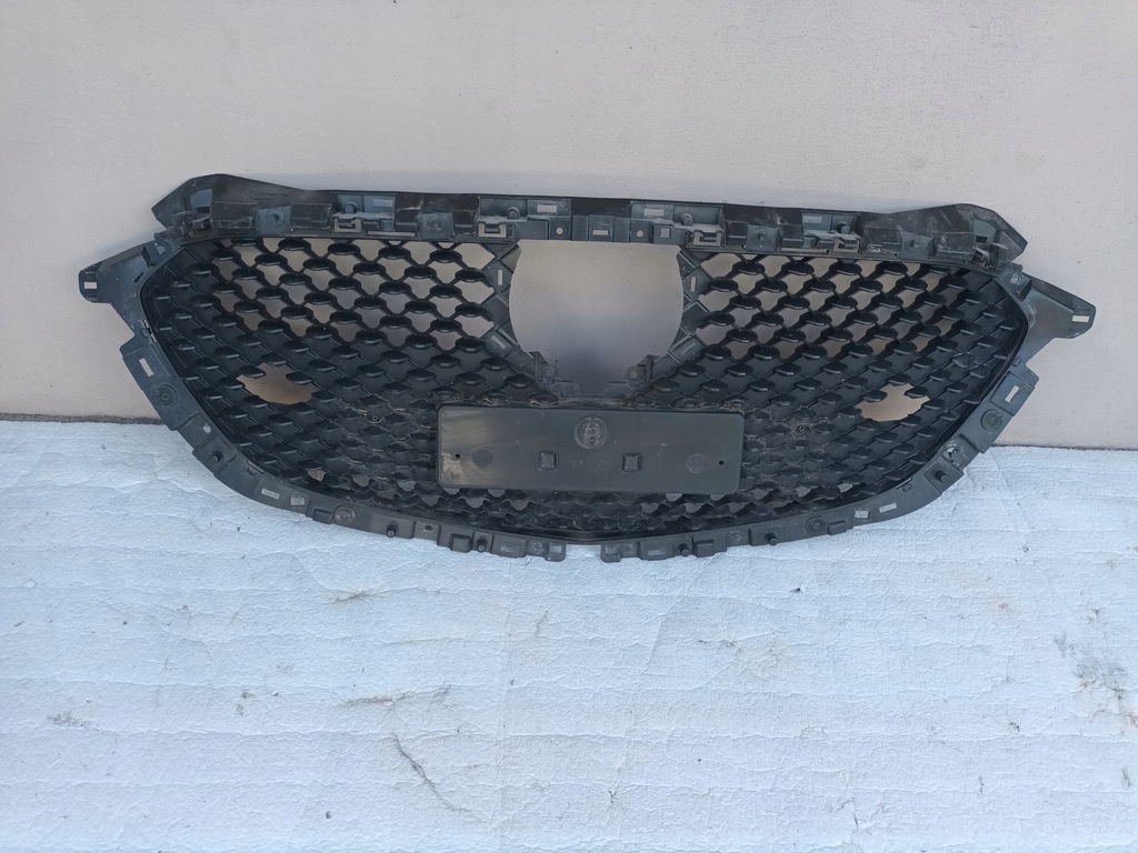 фото №1, Решётка радиатора mazda 2 ii dj lift решётка радиатора 2019 -