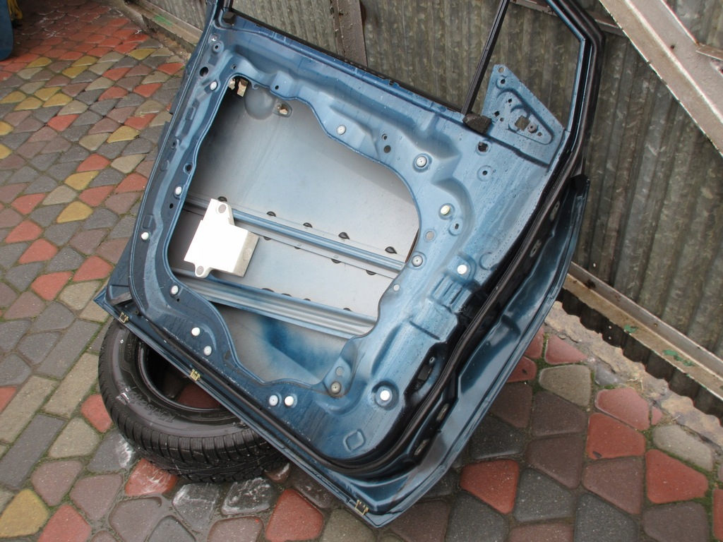 фото №16, Mazda 5 i cr 05-10 дверь перед передние 32c l/p