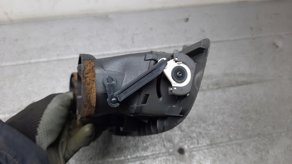 фото №12, Решётки обдув volvo s60 i комплект