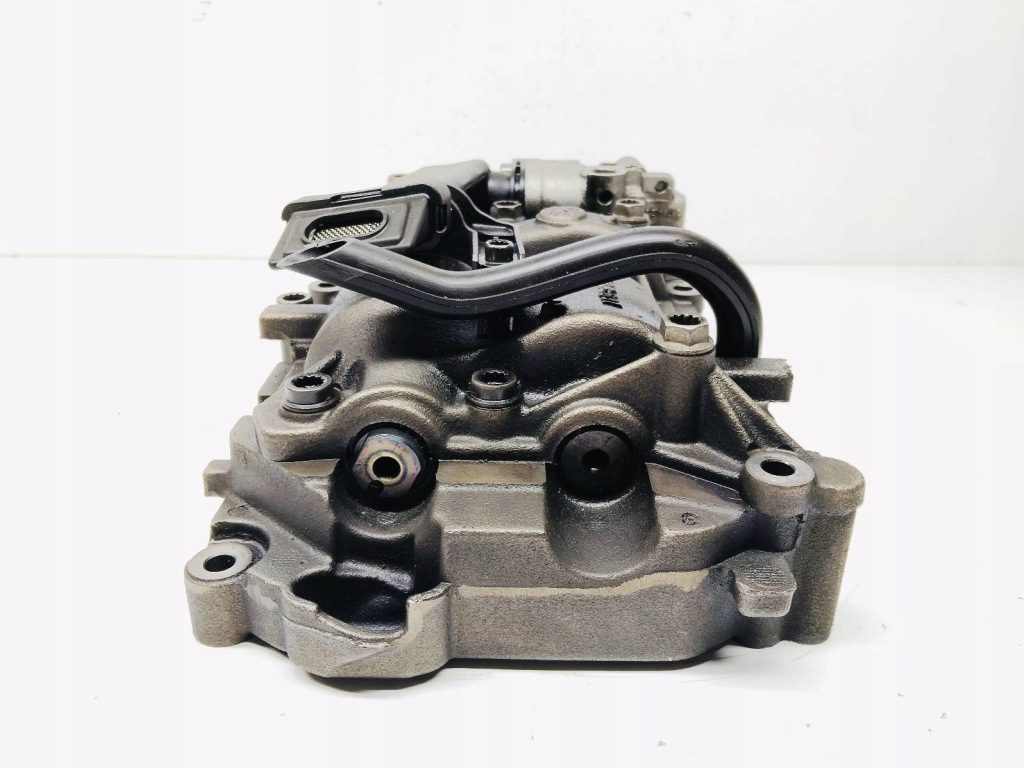 Насос масляна вали балансувальні volkswagen passat b6 2.0 tdi 03l103537 Недорого