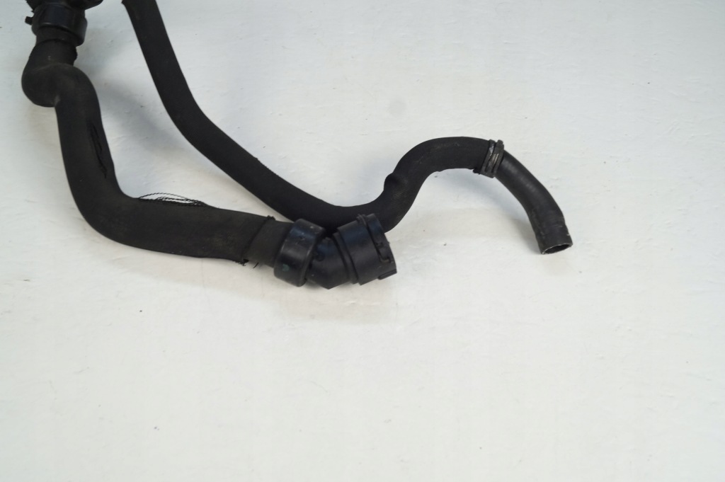 фото №8, Шланг радиатора audi a4 1,8/2,0 01-09 оригинальный номер vag 8e0121101 8e0121101