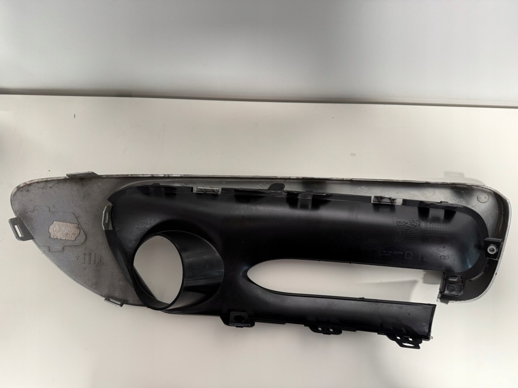 Купить Комплект решётка бампера перед renault scenic 3 рестайлинг  261a22498r/261a36436r