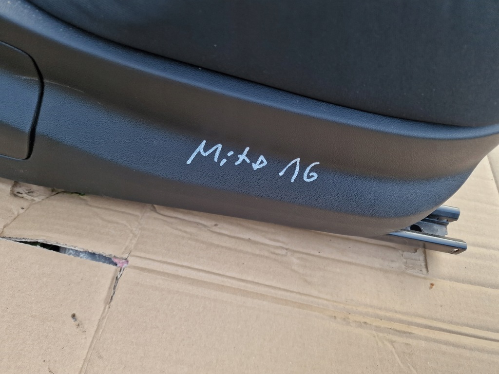 фото №12, Сидіння пасажира перед заднє сидіння задня alfa romeo mito