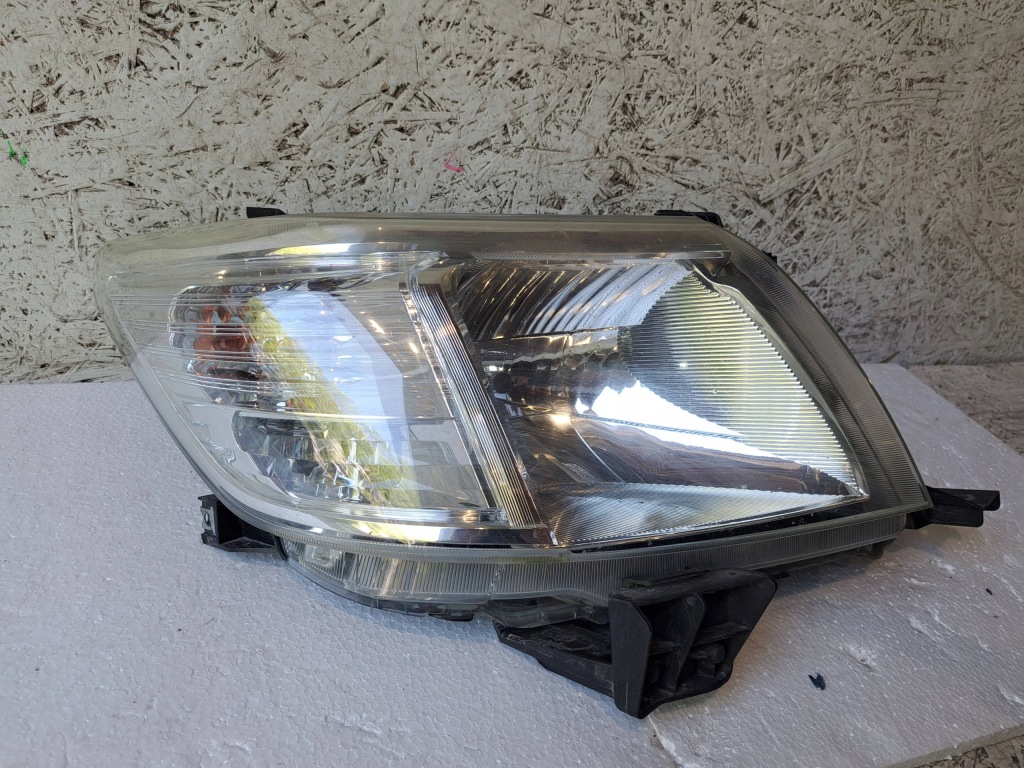 фото №2, Toyota hilux lift лампа правий перед передня права