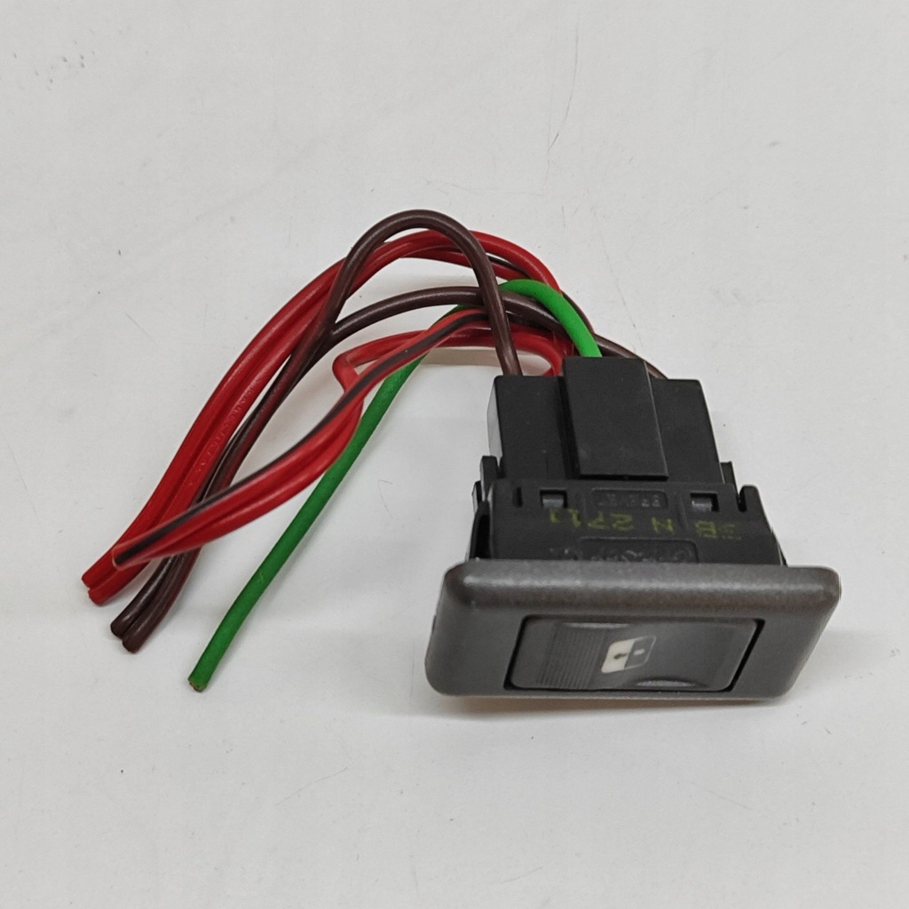 фото №1, Subaru forester sf 2001 кнопка люк