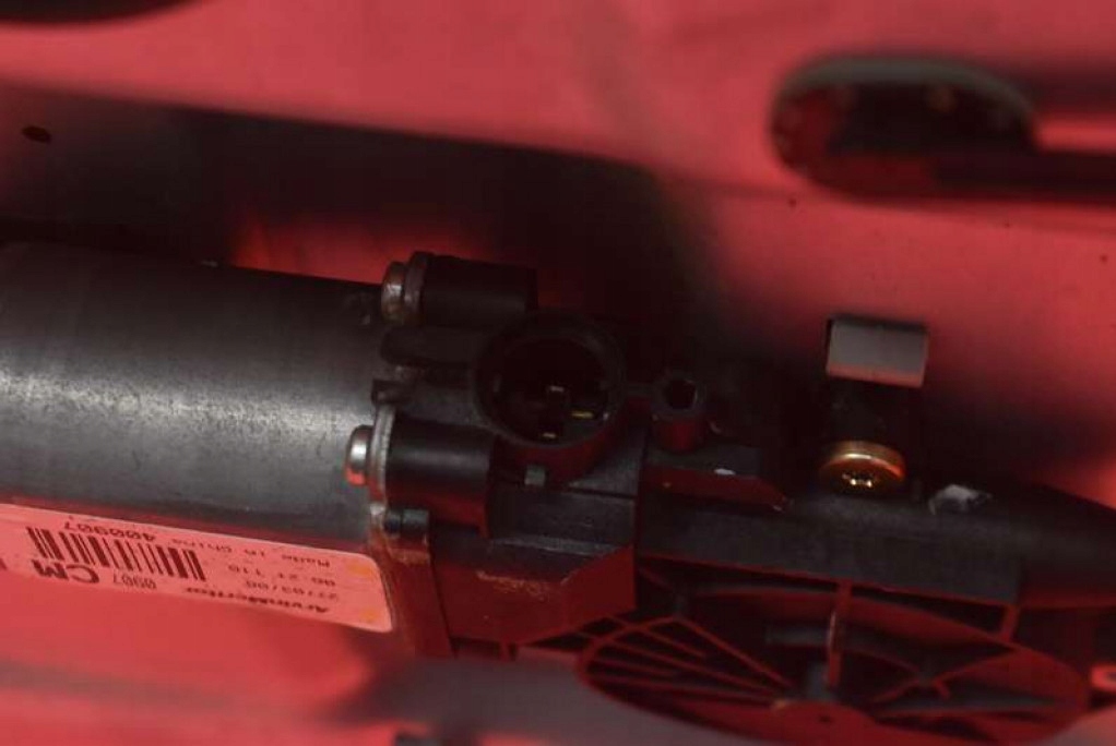 фото №8, Підйомник скло лівий перед eu 82470-2b030wks4 hyundai santa fe 2 ii 06-10