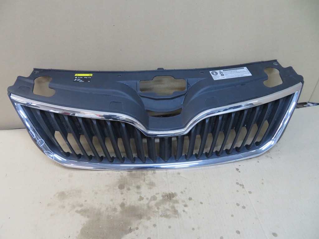 фото №1, Skoda rapid решітка радіатора бампера решітка радіатора 5ja853668