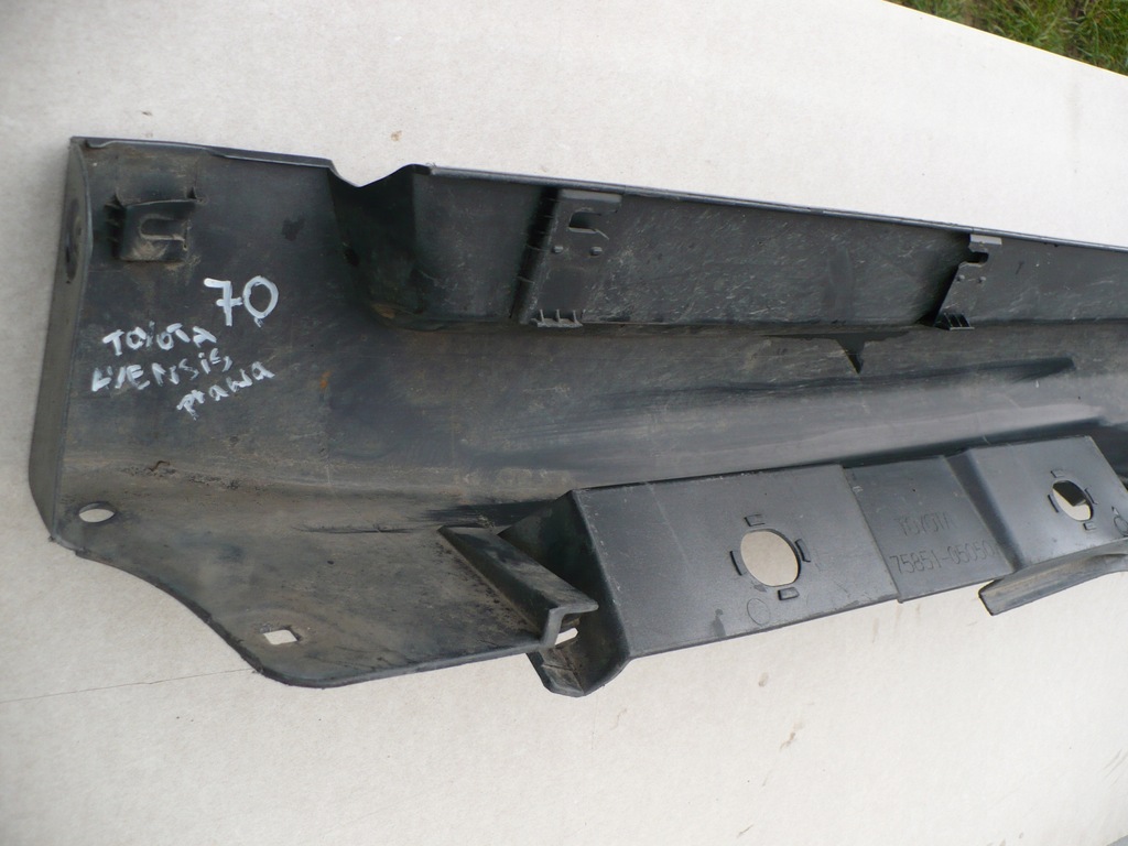 фото №10, Молдинг порог toyota avensis правая 75851-05050