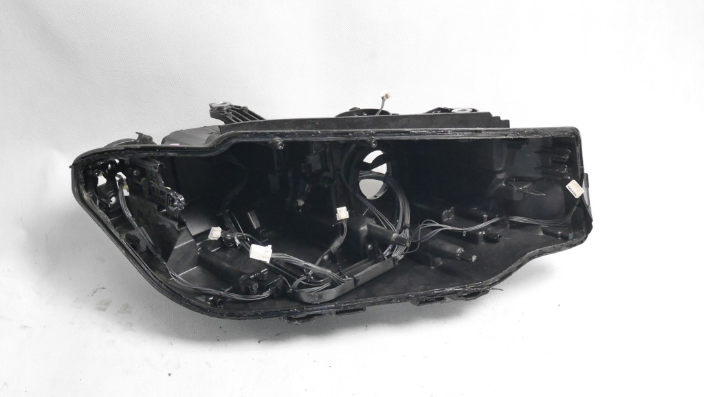 фото №1, Bmw 3 g20 g21 корпус корпус лампы правая full led