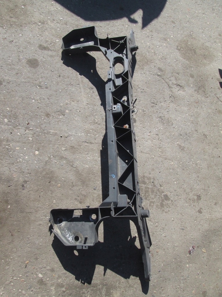 фото №1, Pas передний усилитель renault clio iii 8200290143k