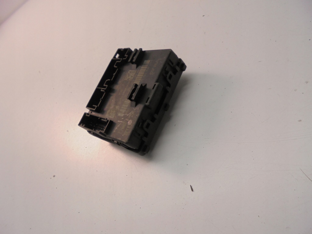 фото №1, Audi a5 блок управления / модуль дверь