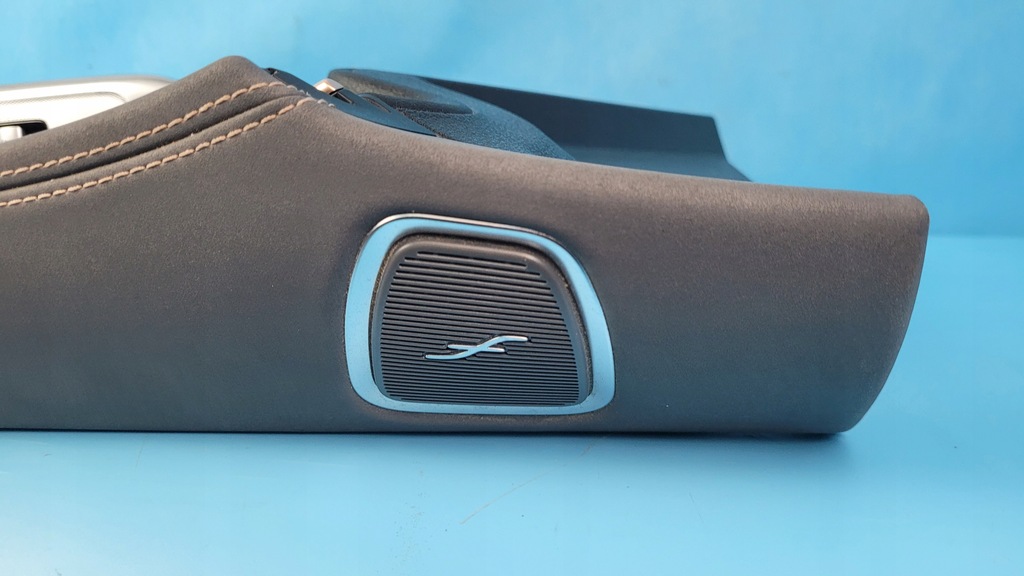 фото №7, Mercedes eqe w295 350+ 23r обшивка дверь правый перед a2957205001