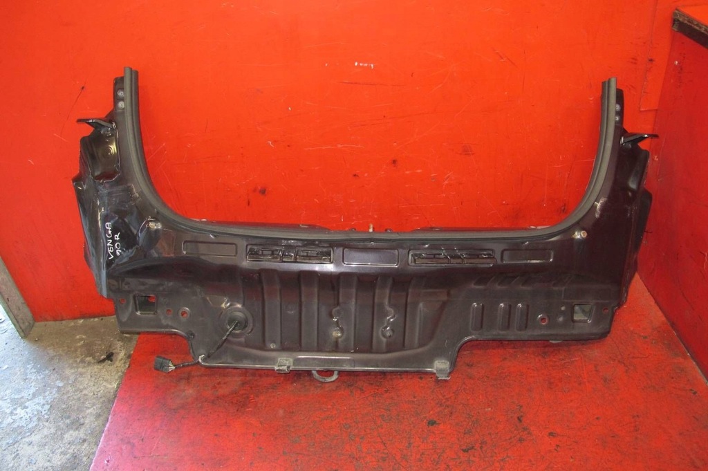 фото №1, Kia venga yn 09- pas задний четверть стена wc