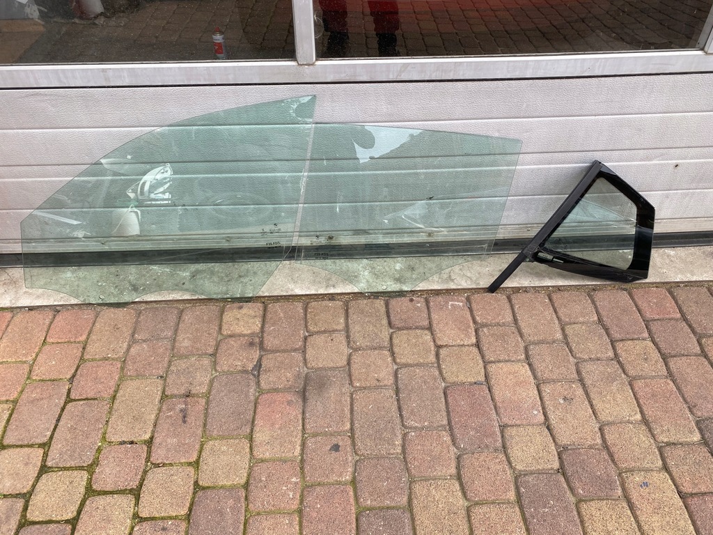 фото №1, Bmw x2 f39 стекло дверь левых задних