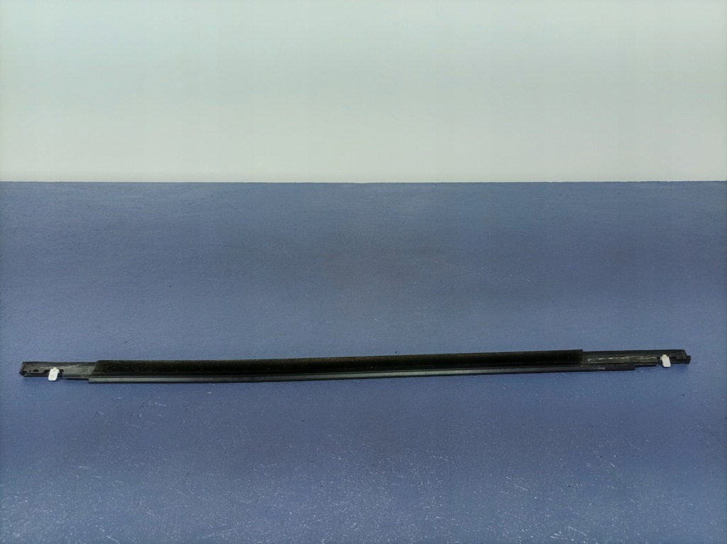 фото №4, Volvo s90 v90 ii 16- молдинг ущільнювач задня права 31848055