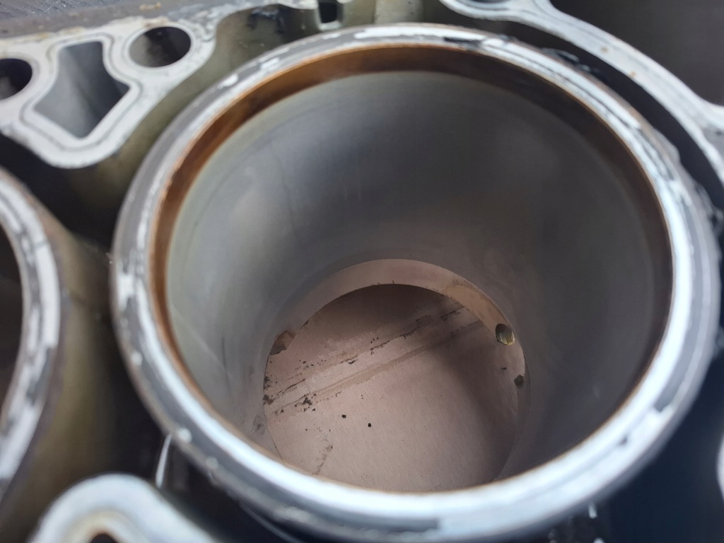 фото №9, Блок полублок двигателя двигателя porsche 996 m96.03 3.6 2004r