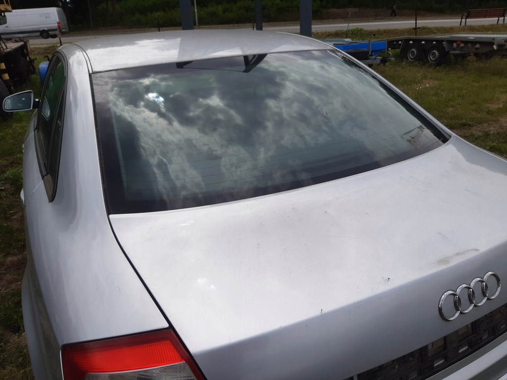 фото №1, Задняя стекло audi a4 b6 sedan