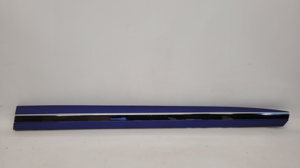 фото №1, Vw arteon молдинг na дверь правая перед oryg.