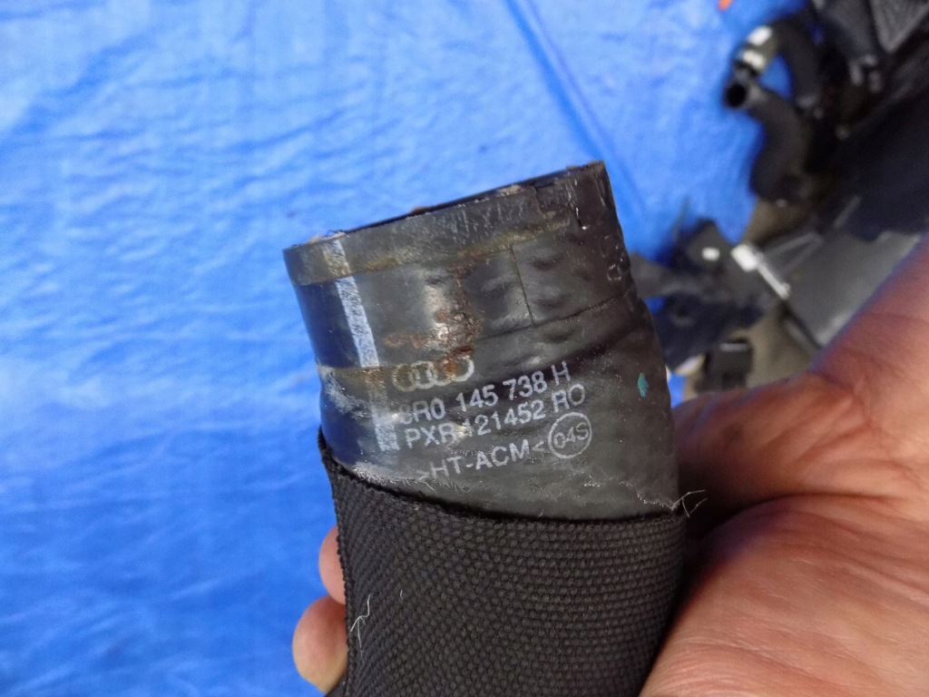 фото №3, Шланг труба воздуха audi q5 8r 2,0tdi