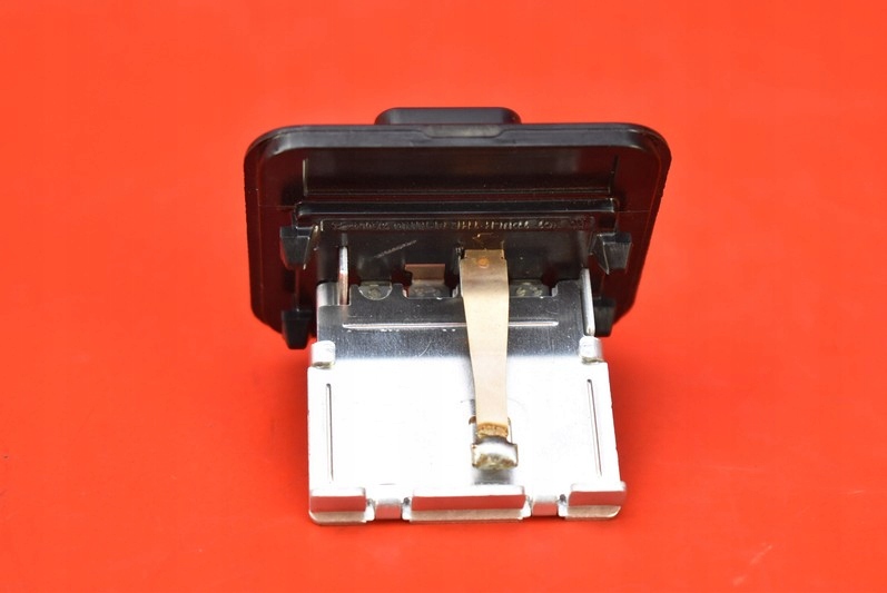 фото №1, Резистор обдув резистор suzuki ignis iii 19r