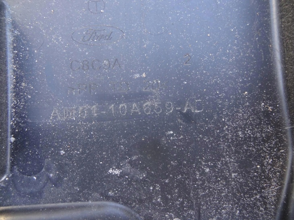 Корпус аккумулятор ford focus mk3 1.5 tdci am51-10723-af am51-10a659-ad Цена