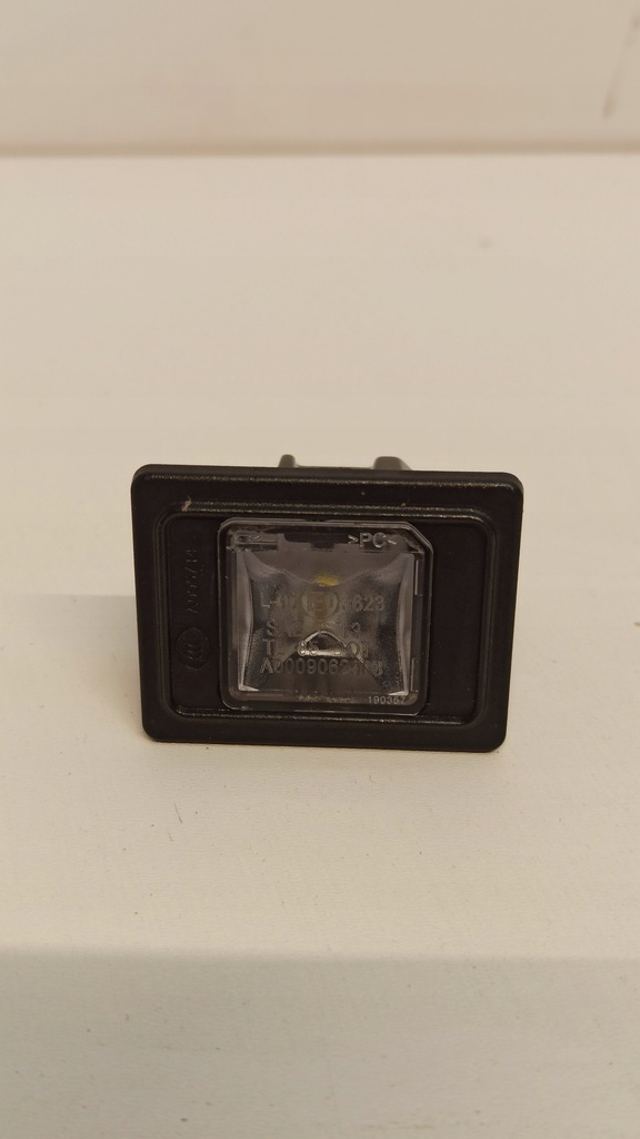 фото №1, Mercedes w205 лампа реєстрації a0009062903