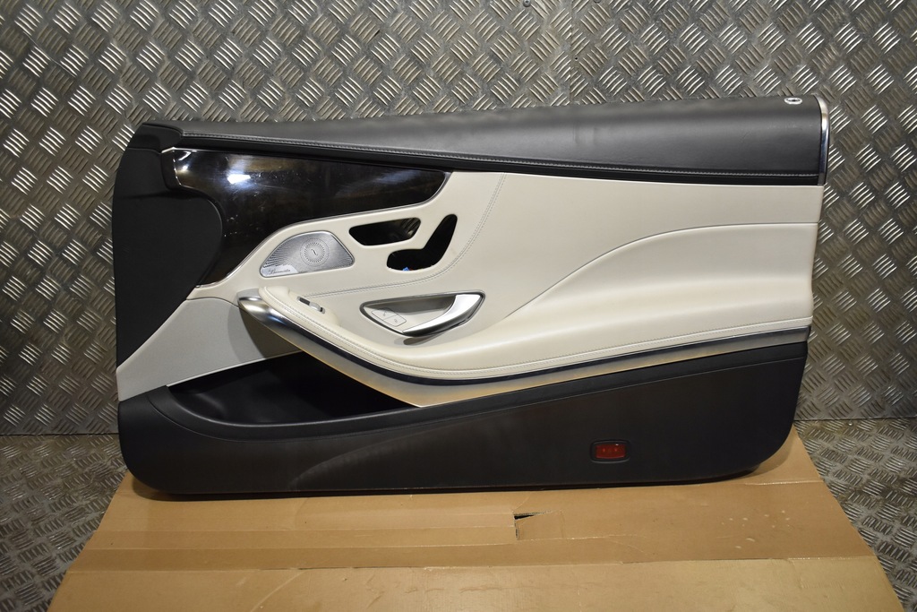 фото №1, Idealny обшивка обивка дверь передних правый mercedes w217 1