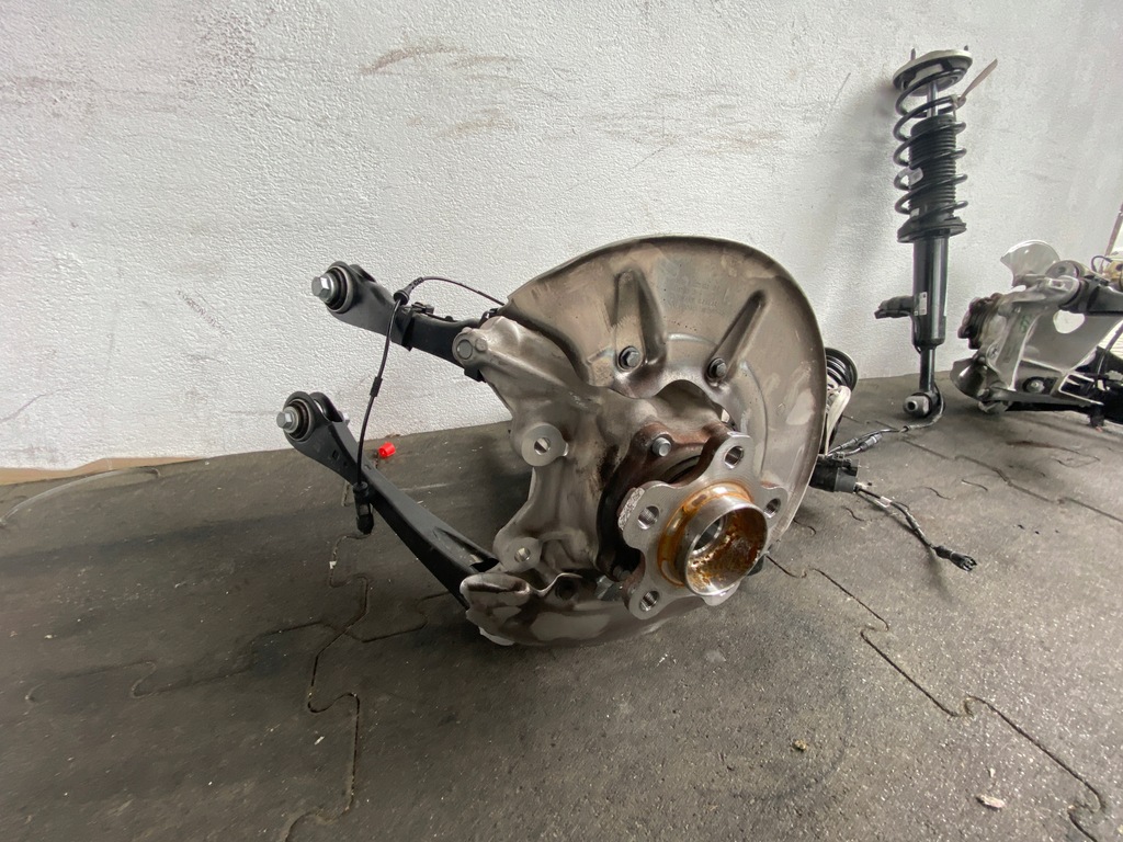 фото №7, Поворотный кулак рычаг подвеска задняя амортизатор bmw 5 g60