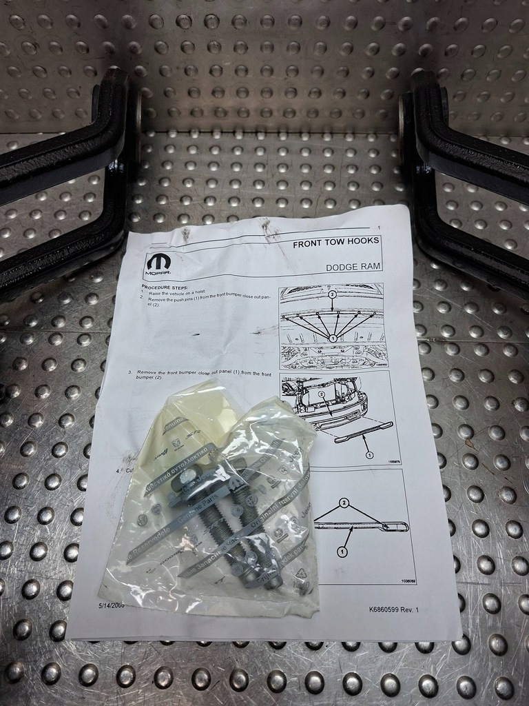 фото №5, Гачки буксирувальний передні dodge ram 1500 19- 82210967