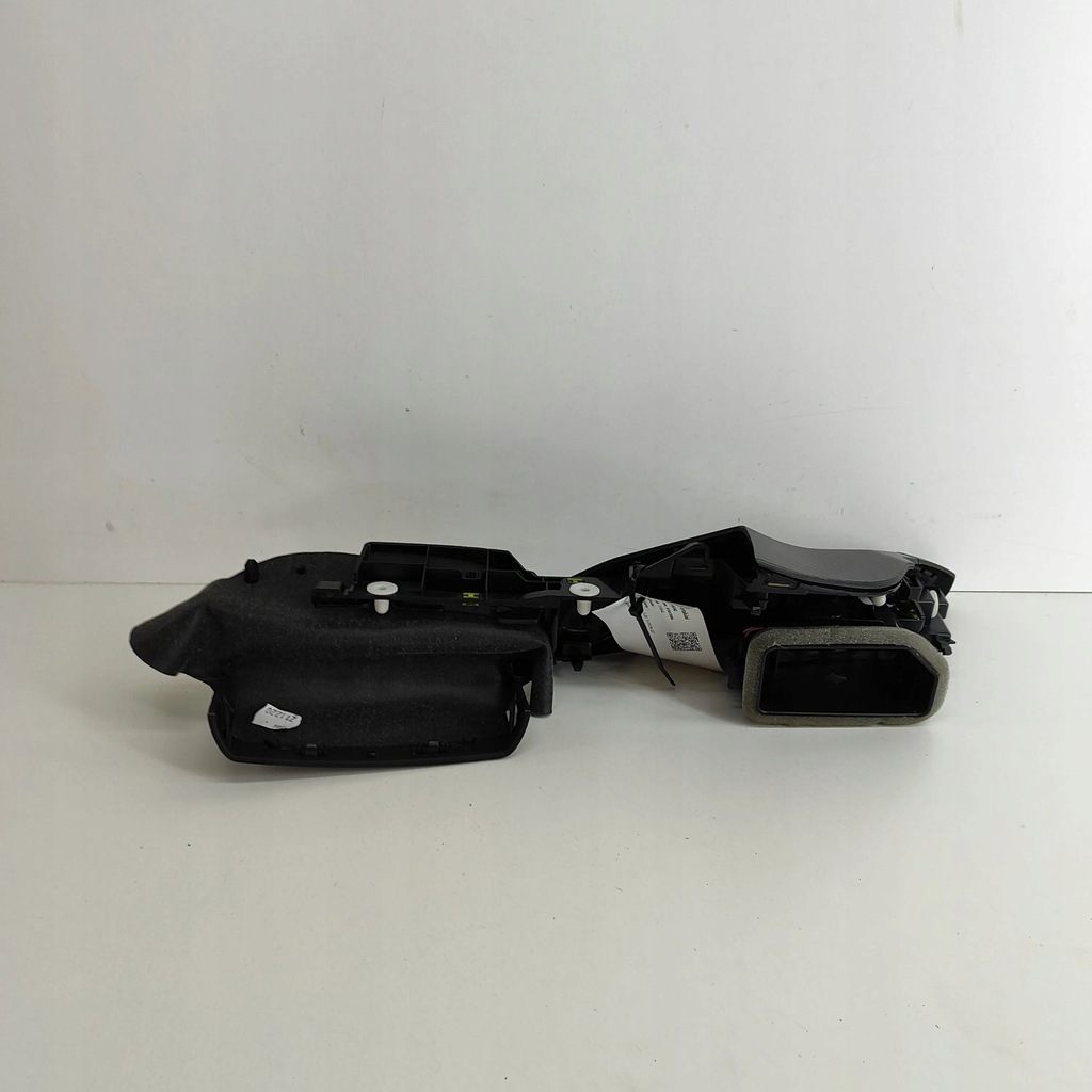 фото №6, Audi e-tron gt 2022 форсунки / ґрати обдув панелі приладової панелі