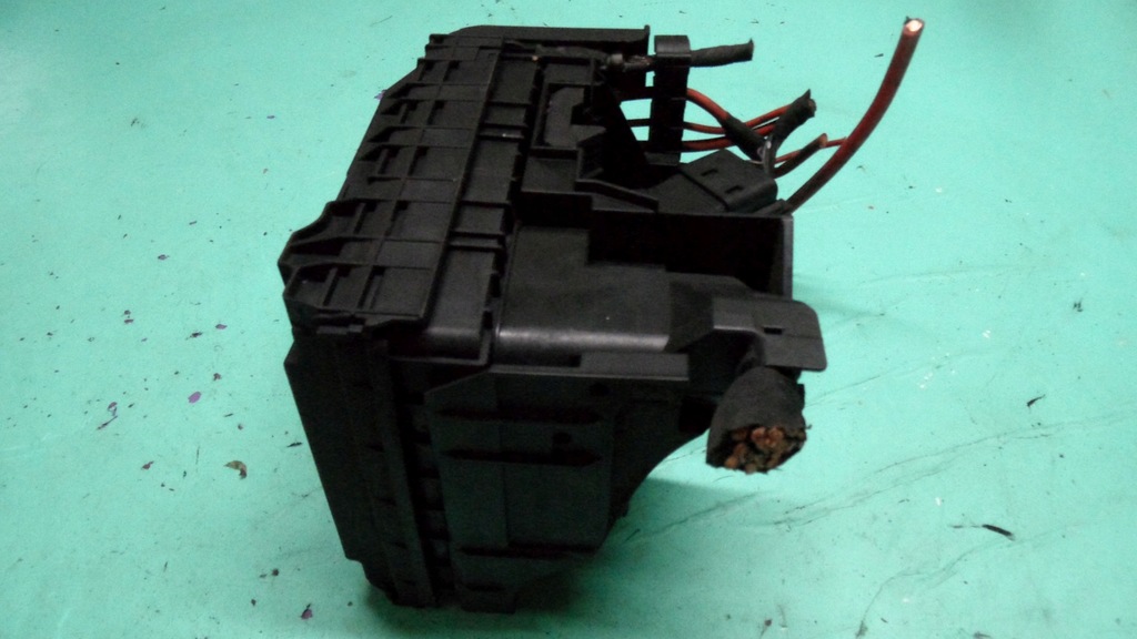 фото №13, Vw golf plus 1.6 tdi 12r коробка предохранителей