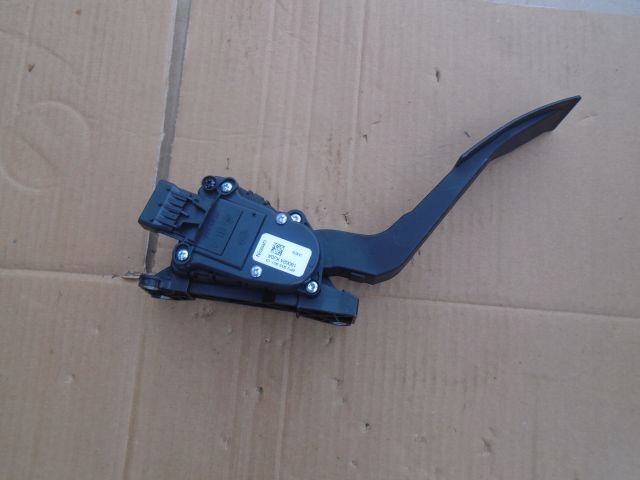 фото №1, Nissan np300 navara d23 потенціометр газу