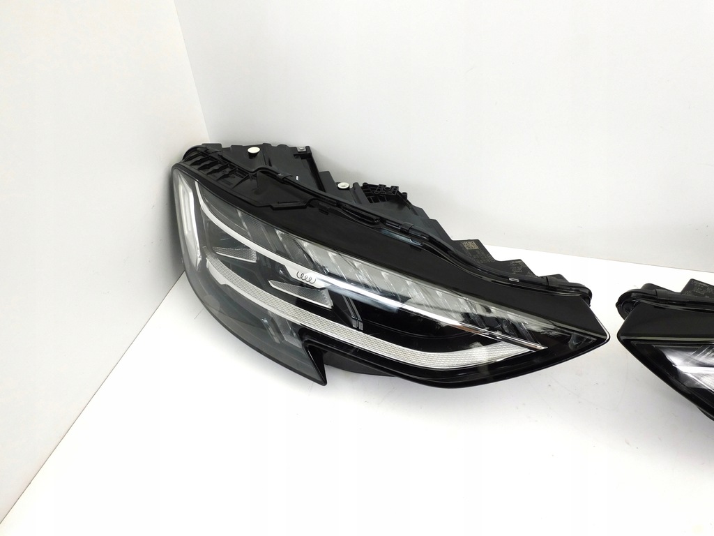 фото №6, Audi a8 d5 4n lift лампа ліва lub права led matrix