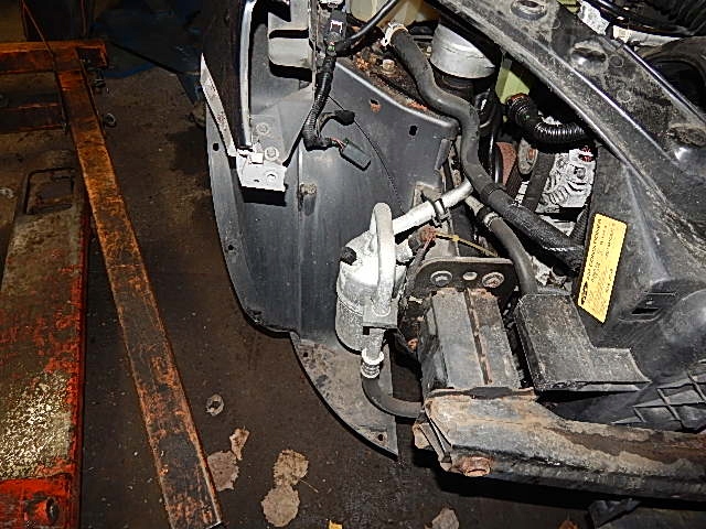 фото №7, Бак жидкость омывателя mazda 2 dy 03-07 ford