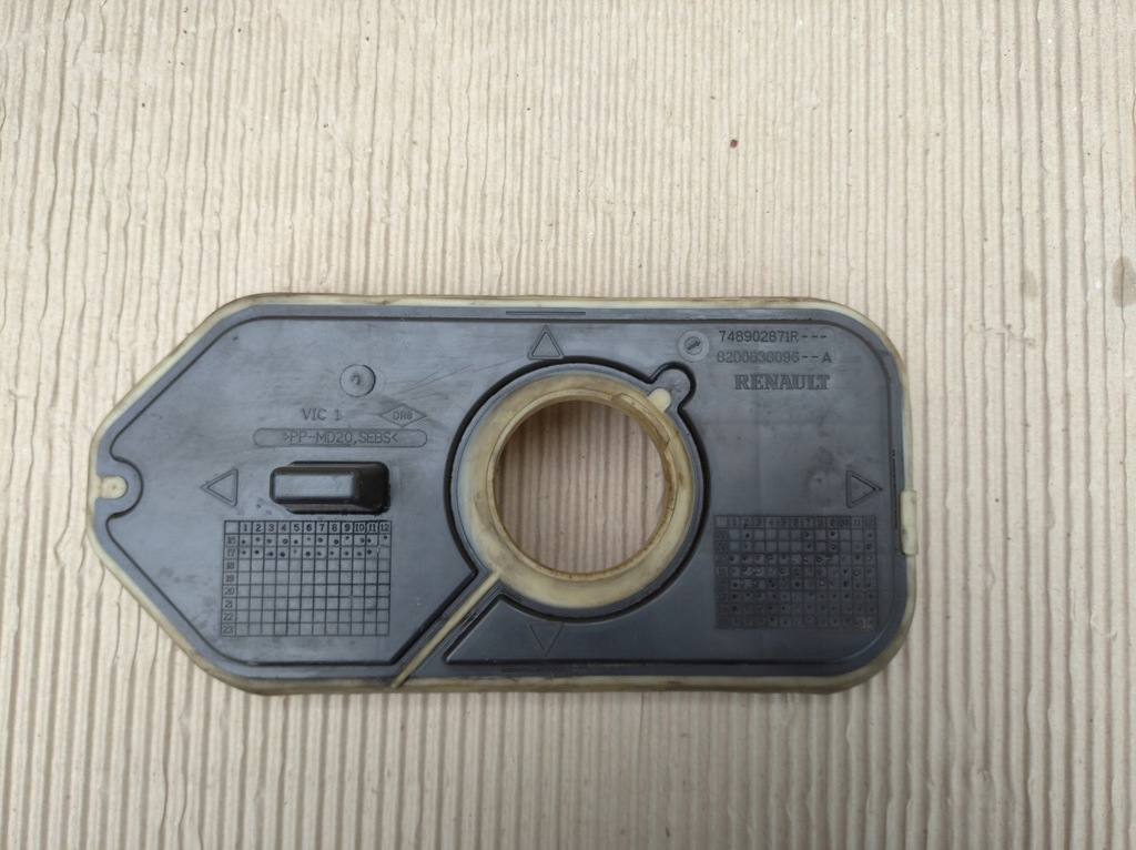 фото №1, Кронштейн заливної adblue renault trafic iii 14-