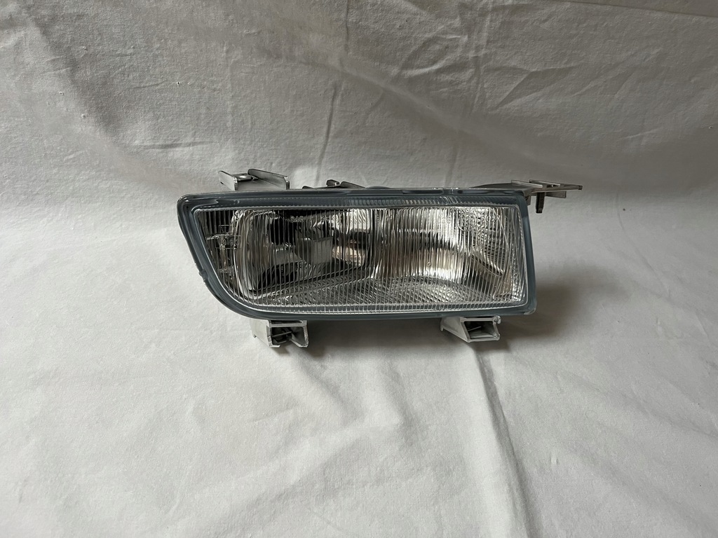 фото №12, Протитуманна фара правий saab 9-5 2001-2005