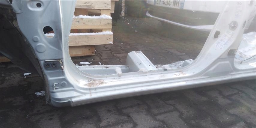 фото №1, Nissan micra k13 блок двигуна поріг лівий 5d