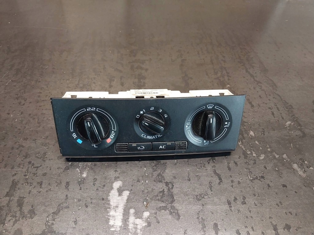 фото №9, Панель кондиционера skoda fabia mk2 5j 5j0820045b