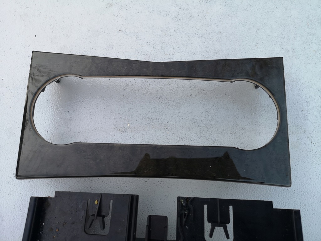 фото №4, Панель рамка drewno kpl mercedes w204 avantgarde