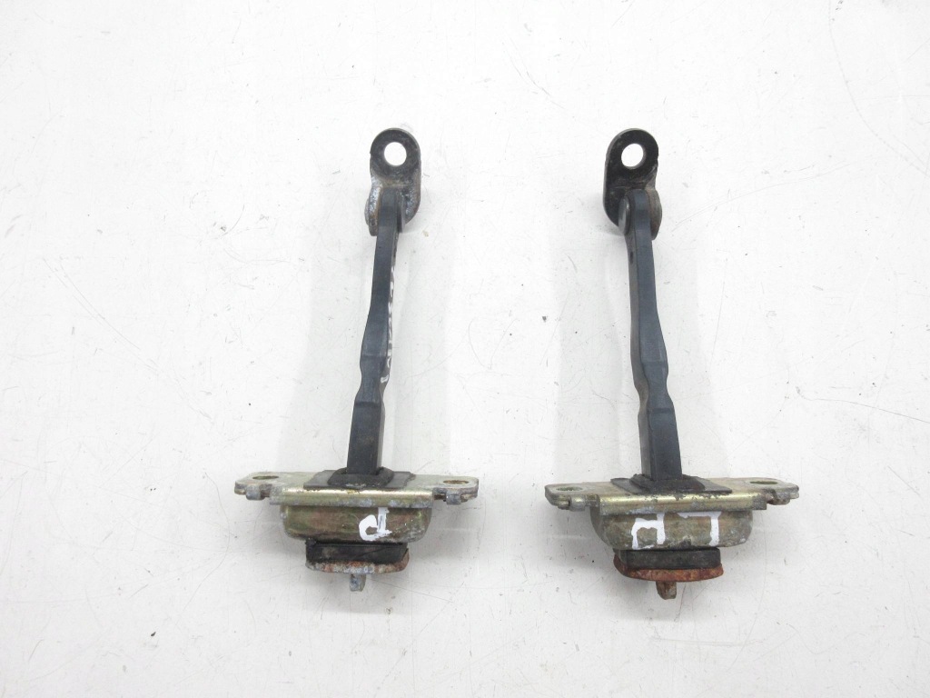 фото №1, Hyundai coupe ii tiburon ограничитель дверь перед левый правый