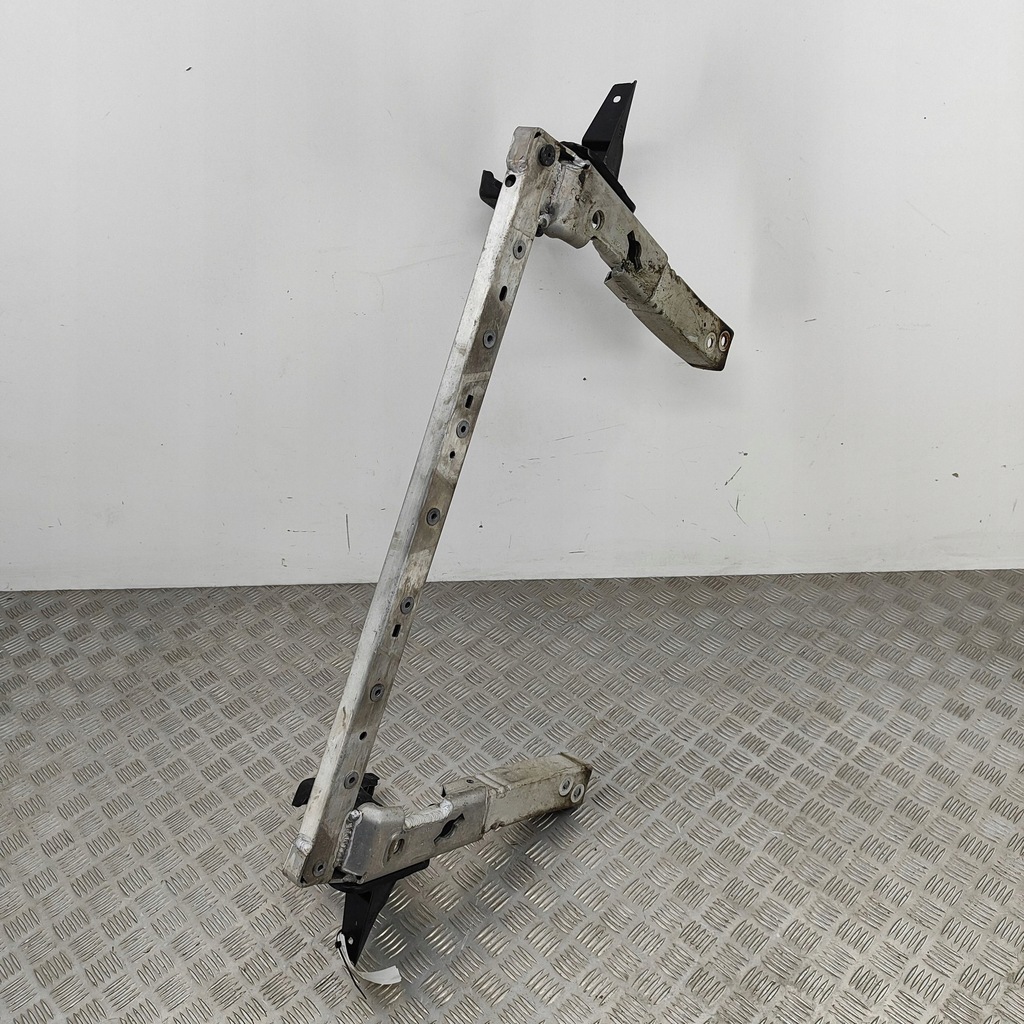 фото №6, Maserati ghibli 2019 панель кріплення радіатора