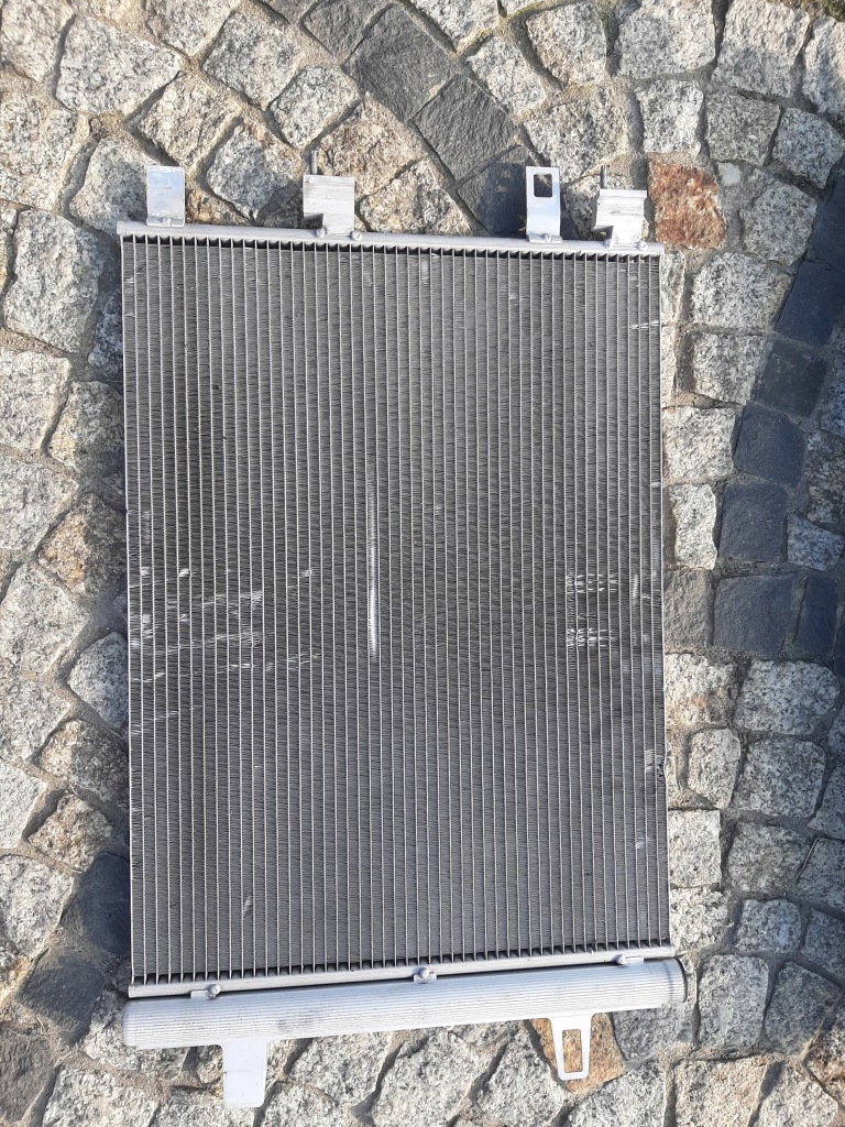 Купити Mercedes 177 247 радіатор інтеркулер 2475006100 оригінал