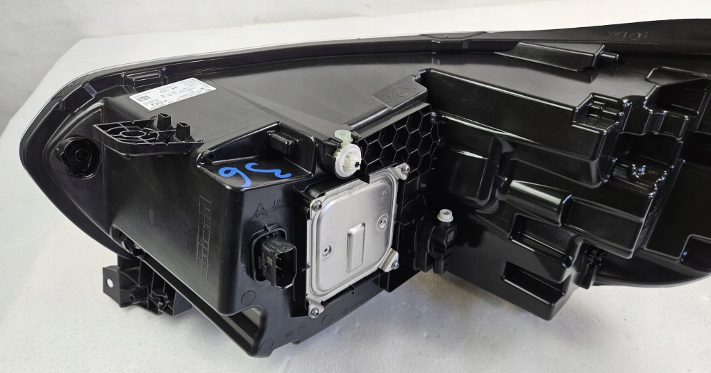 Правий фара перед full led renault trafic 3 3 iv 4 рестайлінг  260102899r в Україні