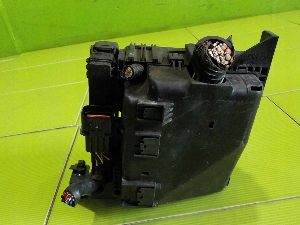 фото №5, Mitsubishi outlander i 2.4 mivec 05r коробка предохранителей 5267d