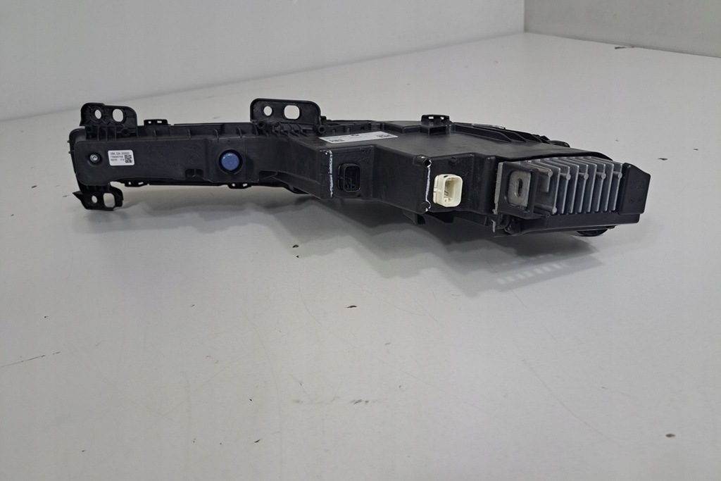 фото №11, Комплект лампа передних bmw 7 g70 9879935 2022