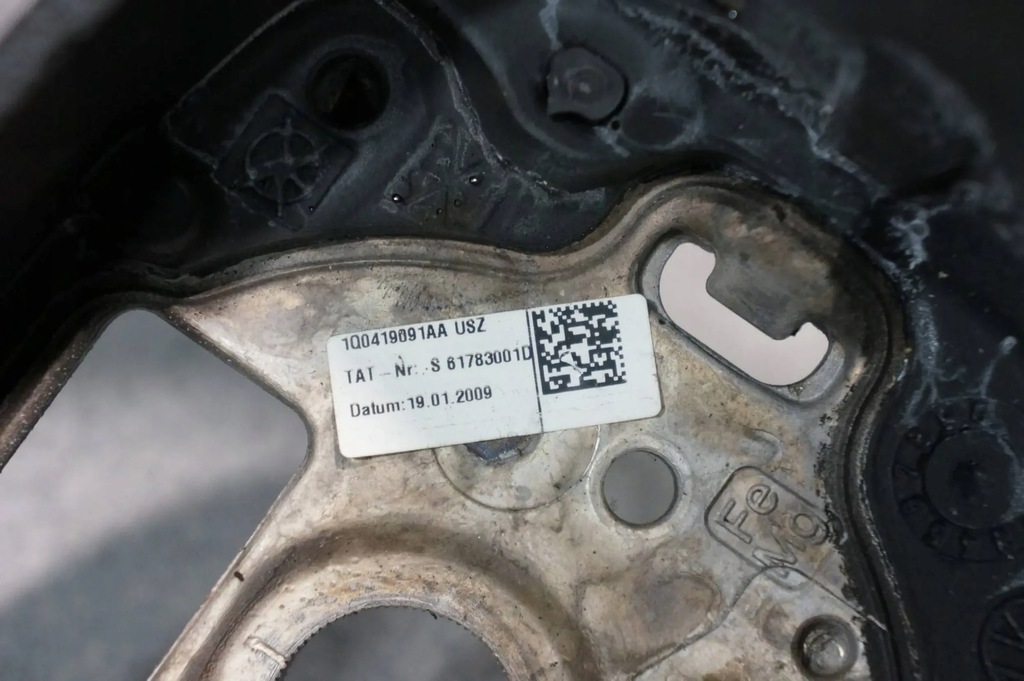 фото №14, Воздуховод трёхспицевая кожа vw eos golf 1q0419091aa