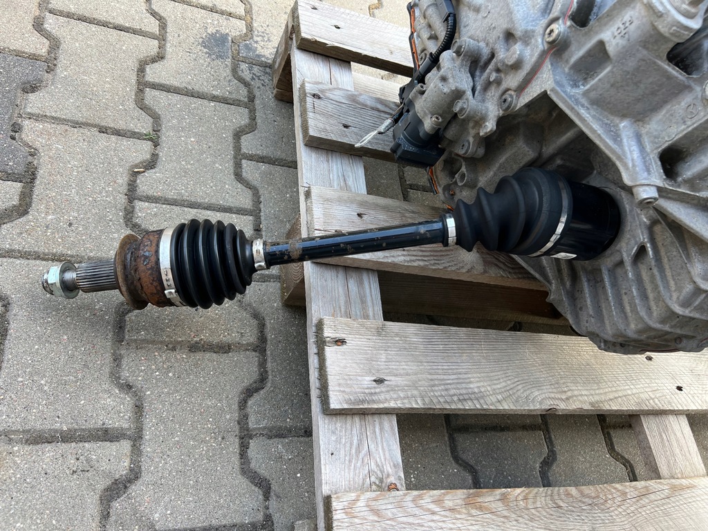 фото №1, Mazda 6 gl привідний вал ліва 2.5 бензин автоматична коробка передач rok 2019