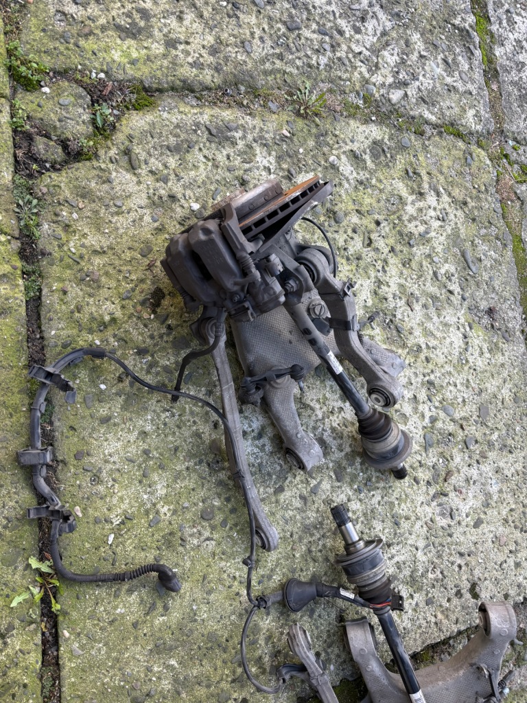 Bmw 640d 6 f06 поворотный кулак рычаг приводной вал задний левая или правая Недорого