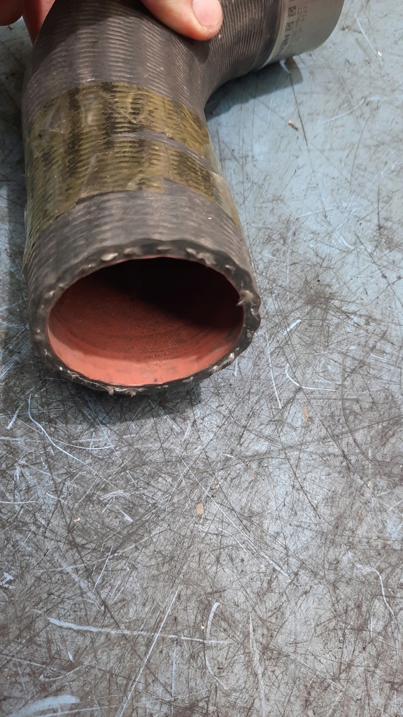 фото №4, Труба інтеркулер 31370286 volvo s60 ii v60 2.0d