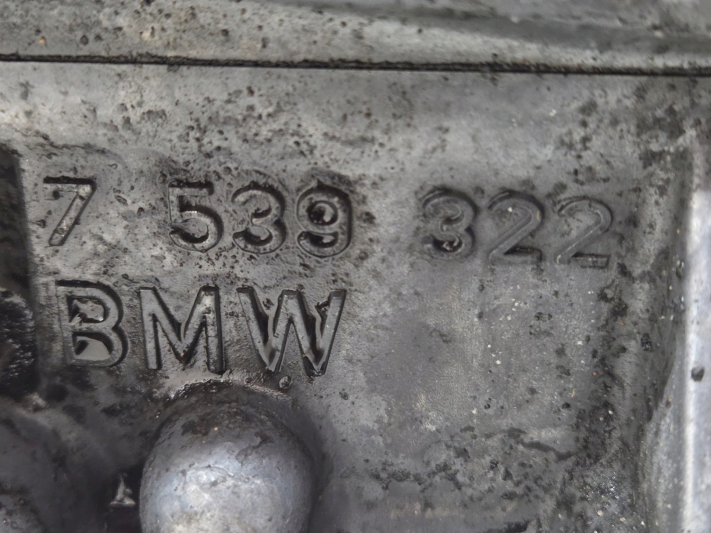 Блок двигуна bmw e60 e61 n52b30a оригінальний номер 7539322 Зі Шроту